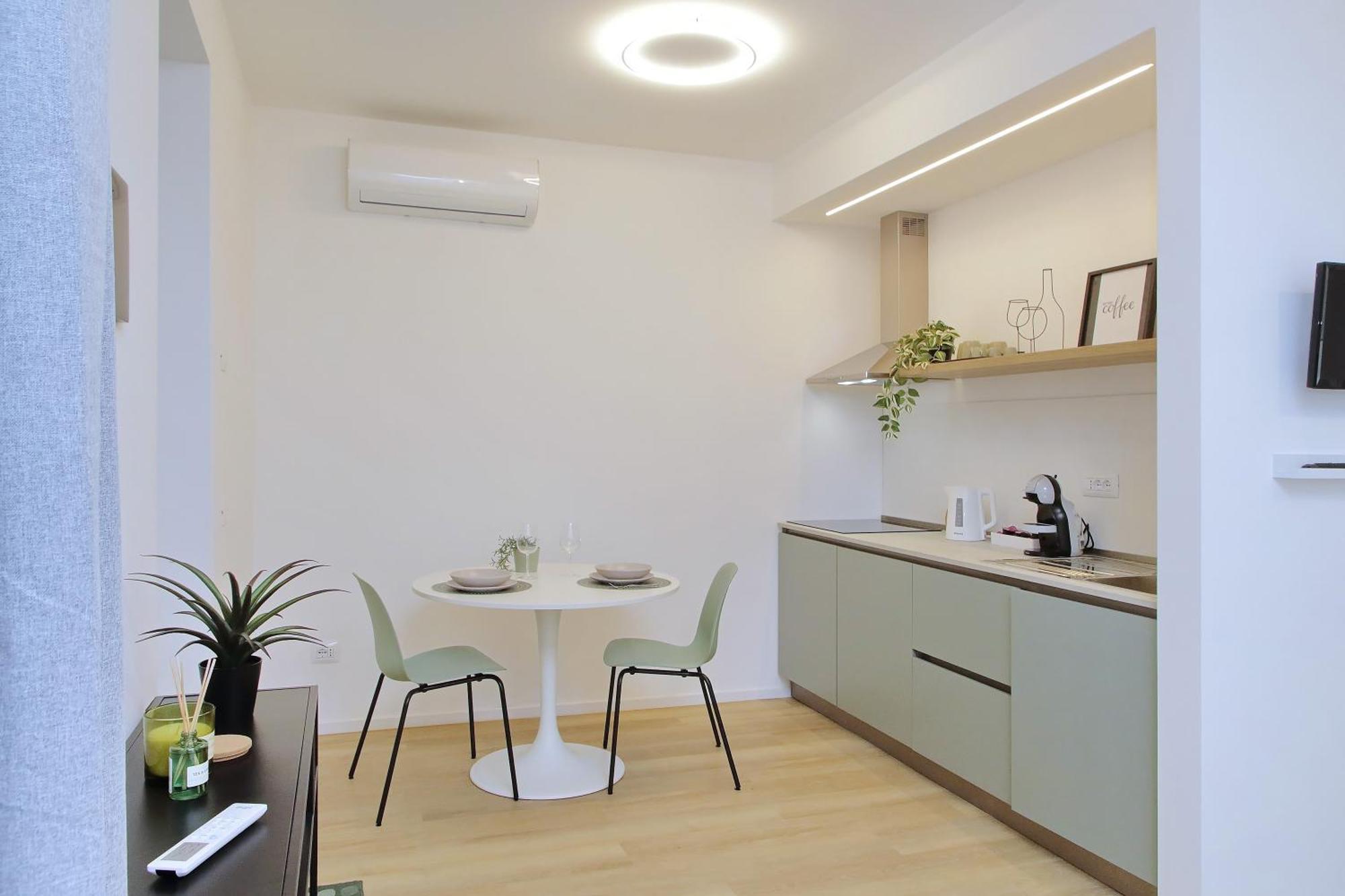 Charm San Giovanni Apartment *